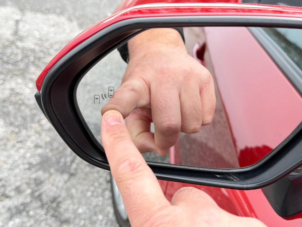 Toyota Corolla LE / AUTOM / BAS KILOS / ULTRA ÉCONOMIQUE / 2020 à Thetford Mines, Québec - 20 - w1024h768px