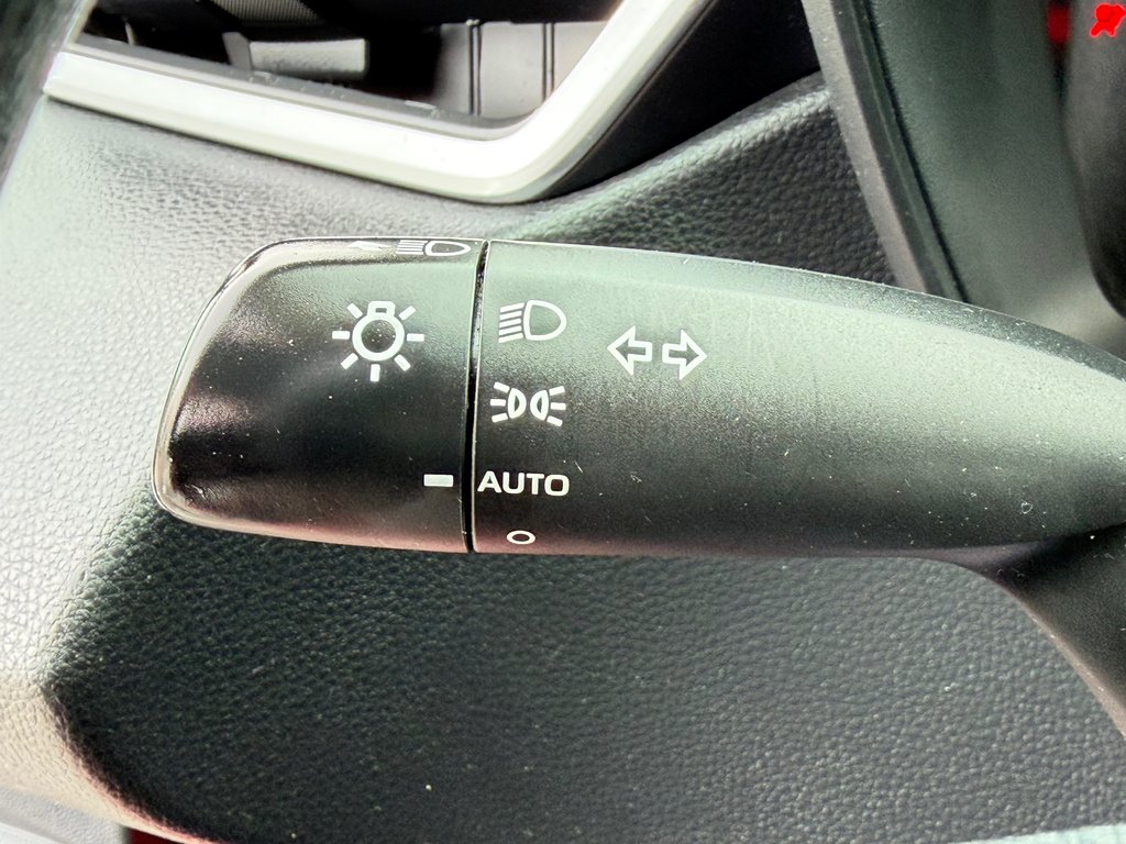 Toyota Corolla LE / AUTOM / BAS KILOS / ULTRA ÉCONOMIQUE / 2020 à Thetford Mines, Québec - 29 - w1024h768px