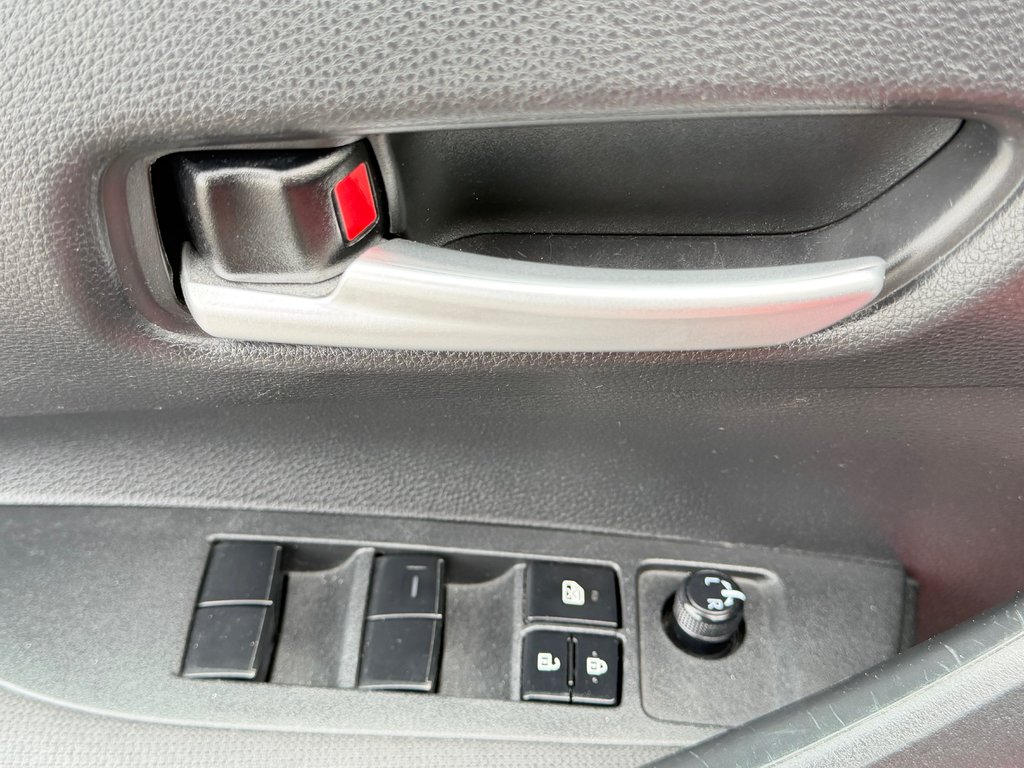 Toyota Corolla LE / AUTOM / BAS KILOS / ULTRA ÉCONOMIQUE / 2020 à Thetford Mines, Québec - 22 - w1024h768px