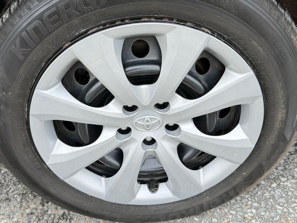 Toyota Corolla LE / AUTOM / BAS KILOS / ULTRA ÉCONOMIQUE / 2020 à Thetford Mines, Québec - 13 - w1024h768px