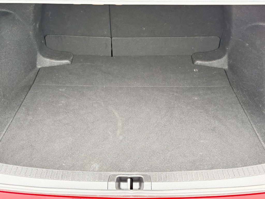 Toyota Corolla LE / AUTOM / BAS KILOS / ULTRA ÉCONOMIQUE / 2020 à Thetford Mines, Québec - 48 - w1024h768px