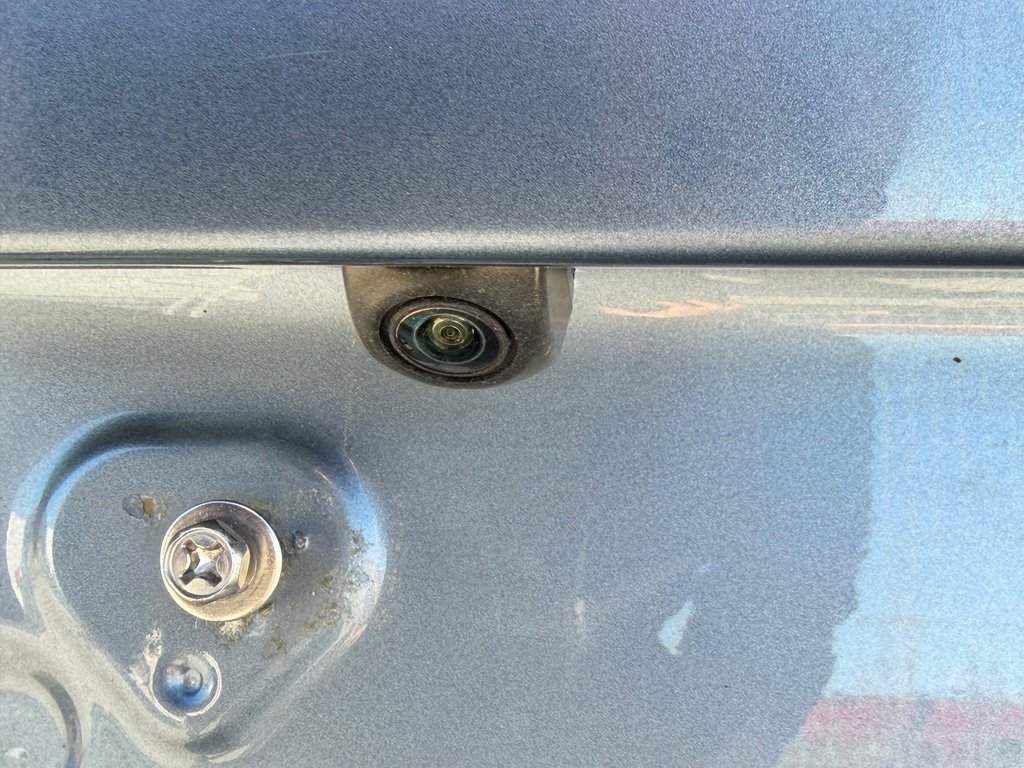 Toyota Corolla XLE / COMME NEUF !! / 1 PROPRIO : DAME 88 ANS / 2020 à Thetford Mines, Québec - 21 - w1024h768px