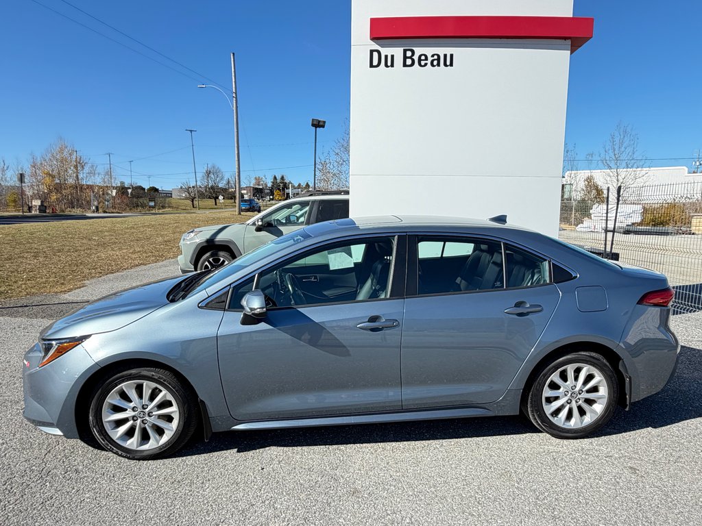 Toyota Corolla XLE / COMME NEUF !! / 1 PROPRIO : DAME 88 ANS / 2020 à Thetford Mines, Québec - 8 - w1024h768px
