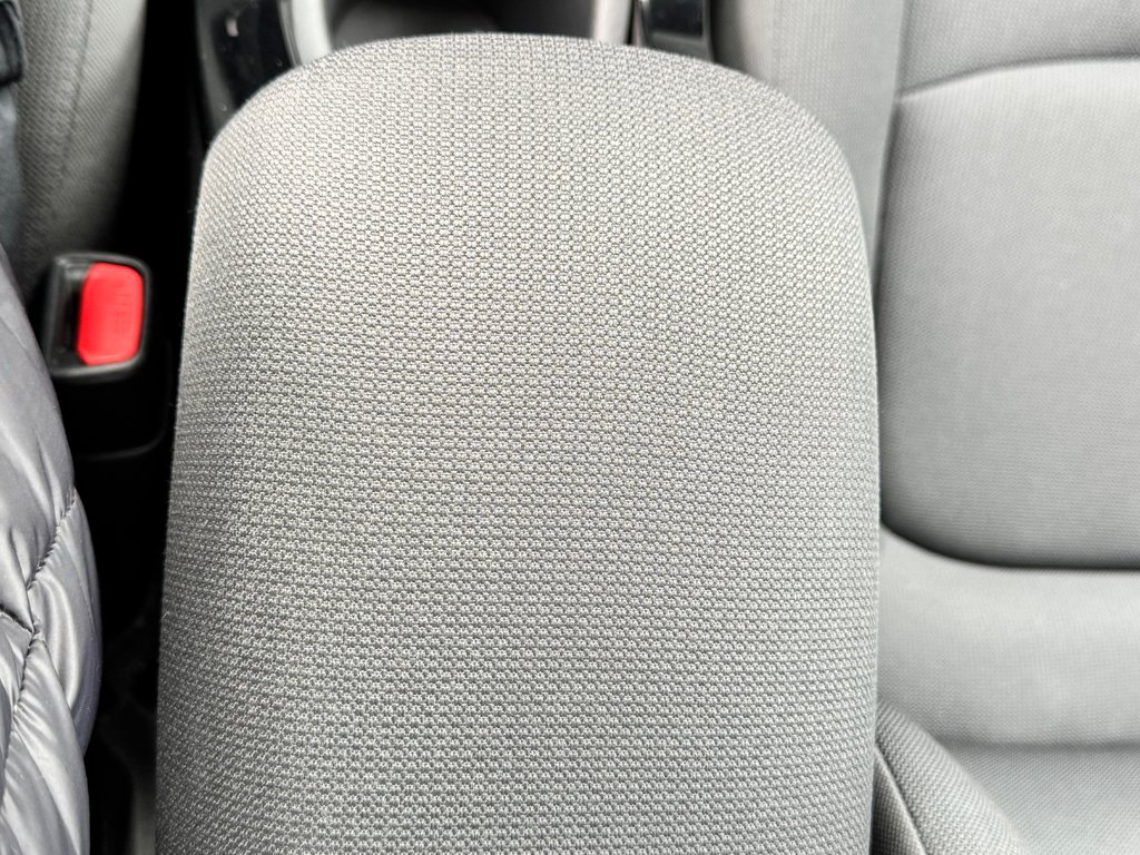 Toyota Corolla LE / TRÈS BAS KILOS / AUBAINE A SAISIR / 2021 à Thetford Mines, Québec - 43 - w1024h768px