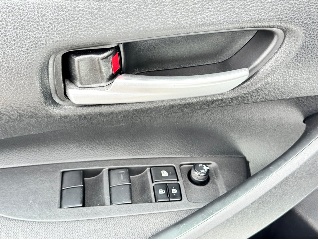 Toyota Corolla LE / TRÈS BAS KILOS / AUBAINE A SAISIR / 2021 à Thetford Mines, Québec - 23 - w1024h768px