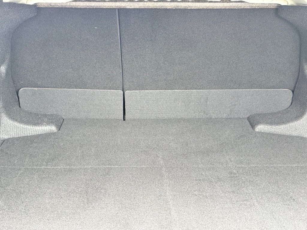 Toyota Corolla LE / TRÈS BAS KILOS / AUBAINE A SAISIR / 2021 à Thetford Mines, Québec - 52 - w1024h768px