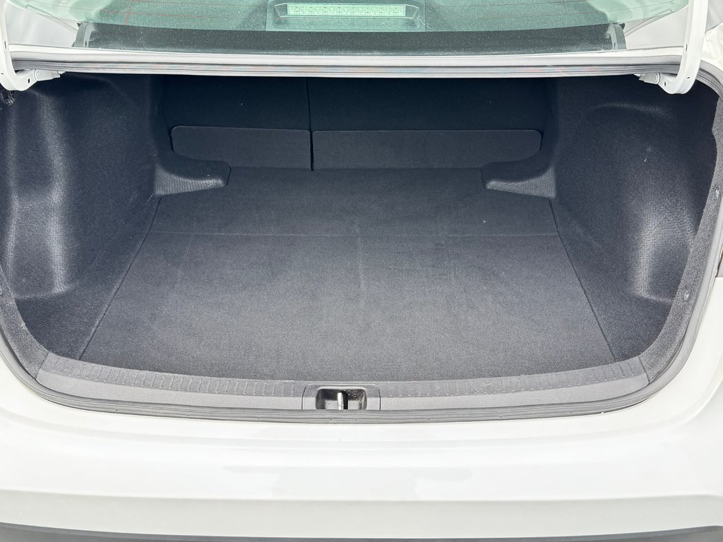 Toyota Corolla LE / TRÈS BAS KILOS / AUBAINE A SAISIR / 2021 à Thetford Mines, Québec - 51 - w1024h768px