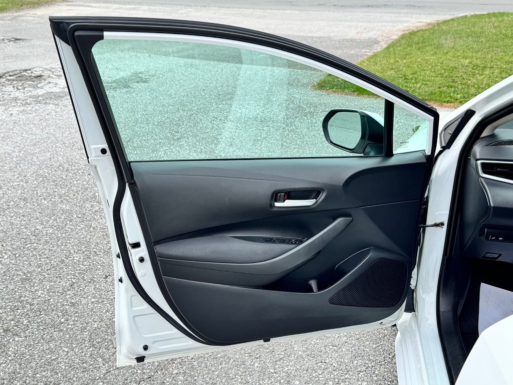 Toyota Corolla LE / TRÈS BAS KILOS / AUBAINE A SAISIR / 2021 à Thetford Mines, Québec - 22 - w1024h768px