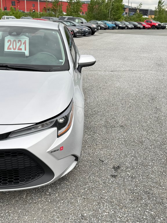 Toyota Corolla LE / BAS KILOS / ULTRA FIABLE !!! / 2021 à Thetford Mines, Québec - 11 - w1024h768px