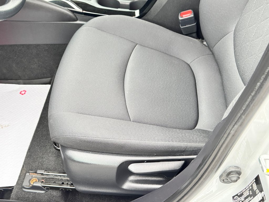 Toyota Corolla LE / BAS KILOS / ULTRA FIABLE !!! / 2021 à Thetford Mines, Québec - 28 - w1024h768px