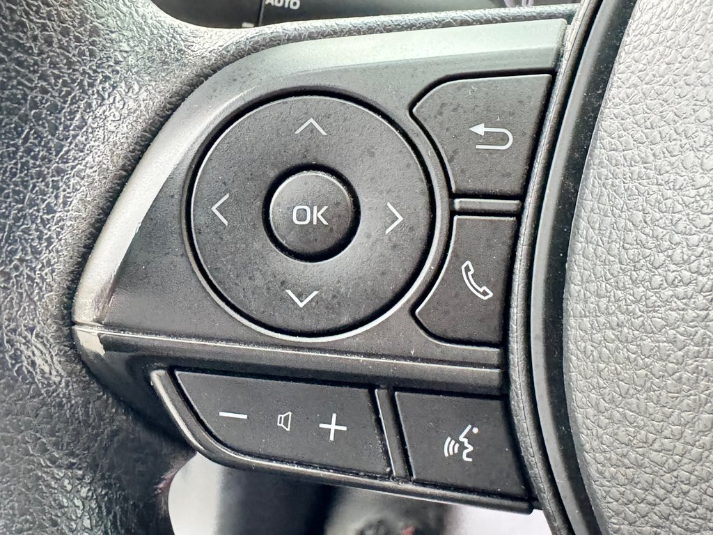 Toyota Corolla LE / BAS KILOS / ULTRA FIABLE !!! / 2021 à Thetford Mines, Québec - 32 - w1024h768px
