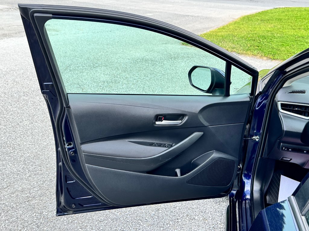Toyota Corolla LE / BAS KILOS / VALEUR DE REVENTE ÉLEVÉE / 2021 à Thetford Mines, Québec - 22 - w1024h768px