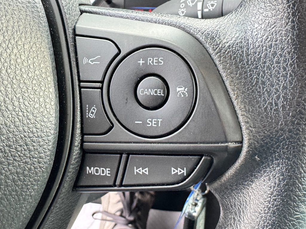 Toyota Corolla LE / BAS KILOS / VALEUR DE REVENTE ÉLEVÉE / 2021 à Thetford Mines, Québec - 32 - w1024h768px