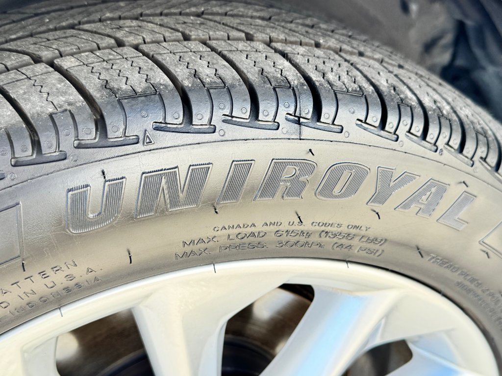 Toyota Corolla SE / AUTOM / FIABILITÉ LÉGENDAIRE 2021 à Thetford Mines, Québec - 16 - w1024h768px