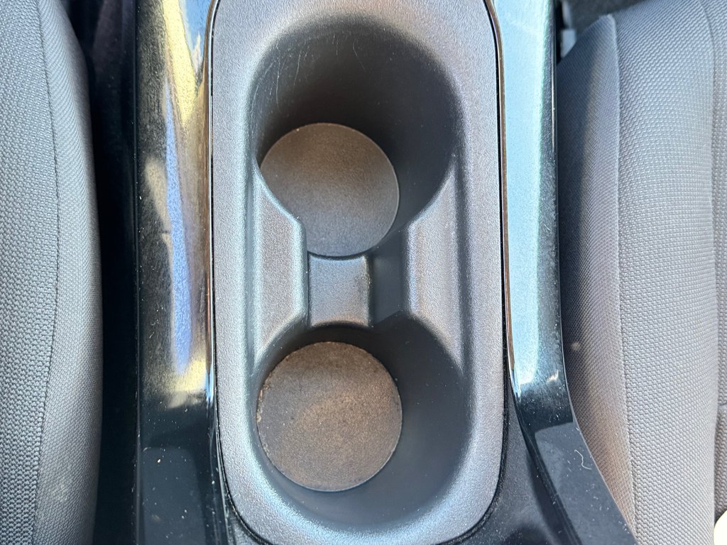 2021 Toyota Corolla LE / AUTOM / PRIX IMBATTABLE !!! / in Thetford Mines, Quebec - 43 - w1024h768px