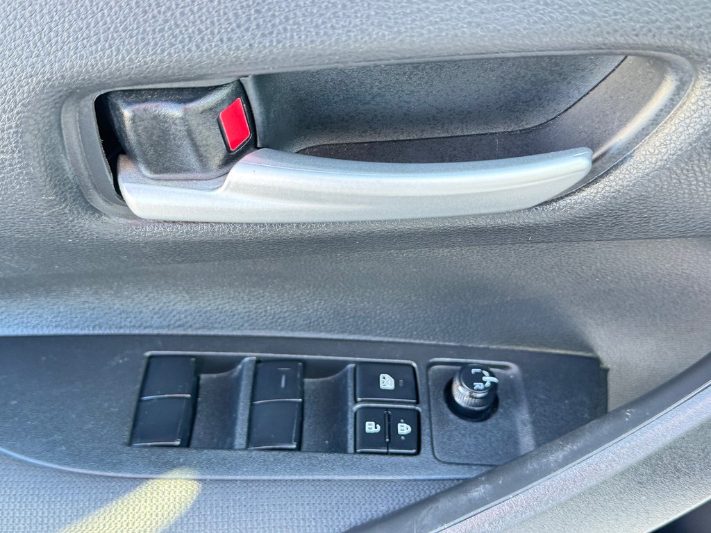2021 Toyota Corolla LE / AUTOM / PRIX IMBATTABLE !!! / in Thetford Mines, Quebec - 24 - w1024h768px