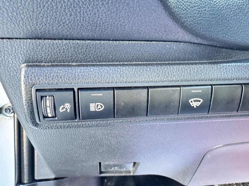2021 Toyota Corolla LE / AUTOM / PRIX IMBATTABLE !!! / in Thetford Mines, Quebec - 28 - w1024h768px
