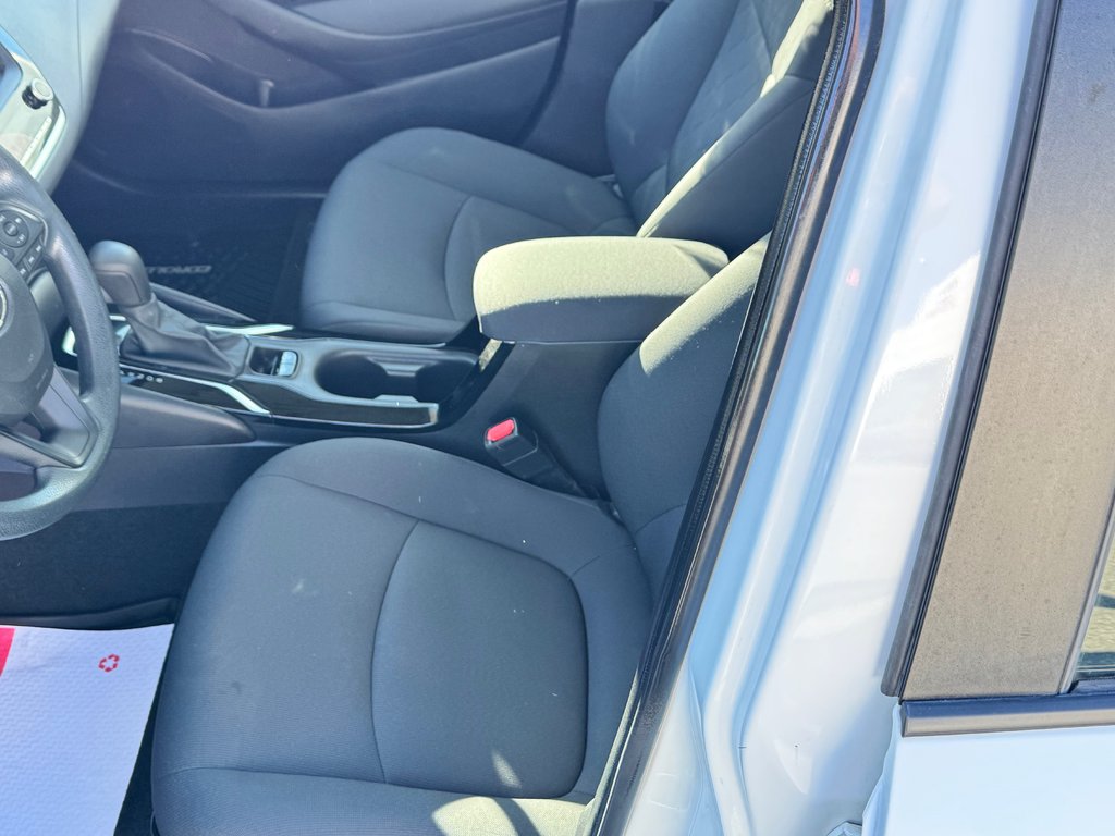 2021 Toyota Corolla LE / AUTOM / PRIX IMBATTABLE !!! / in Thetford Mines, Quebec - 25 - w1024h768px