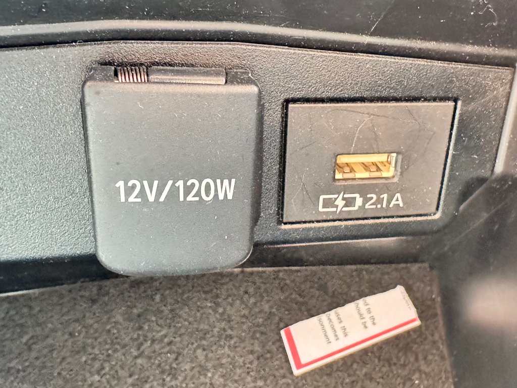 2021 Toyota Corolla LE / AUTOM / PRIX IMBATTABLE !!! / in Thetford Mines, Quebec - 46 - w1024h768px