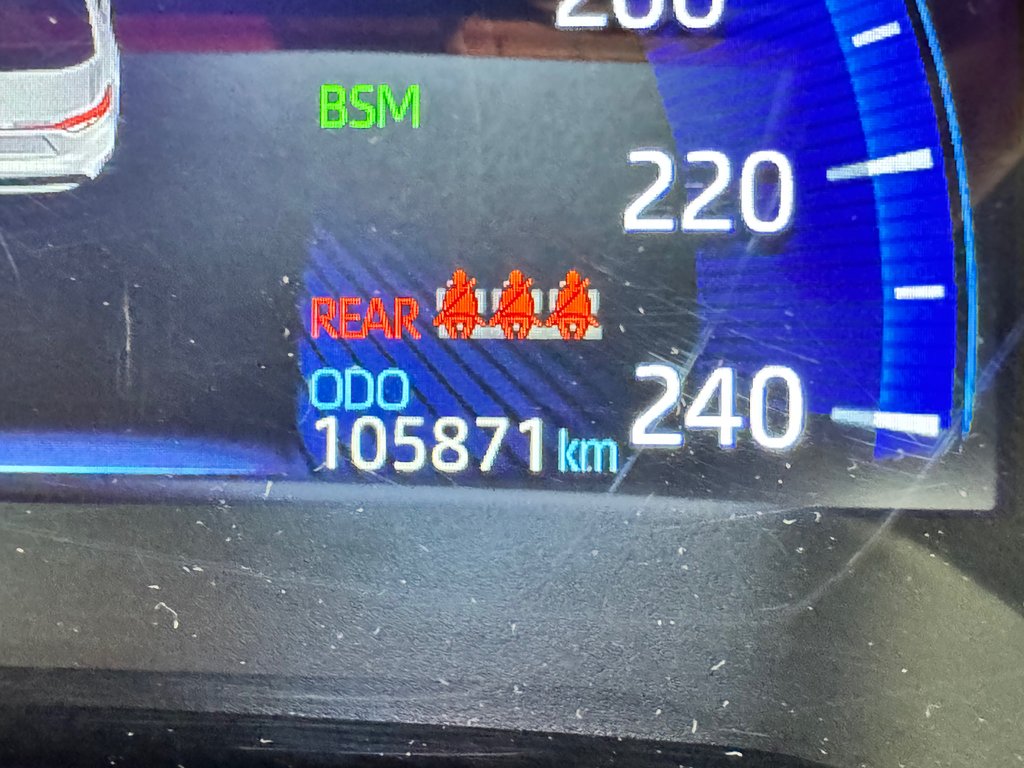 2021 Toyota Corolla HYBRID / 1 SEUL PROPRIETAIRE / INSPECTÉ in Thetford Mines, Quebec - 36 - w1024h768px
