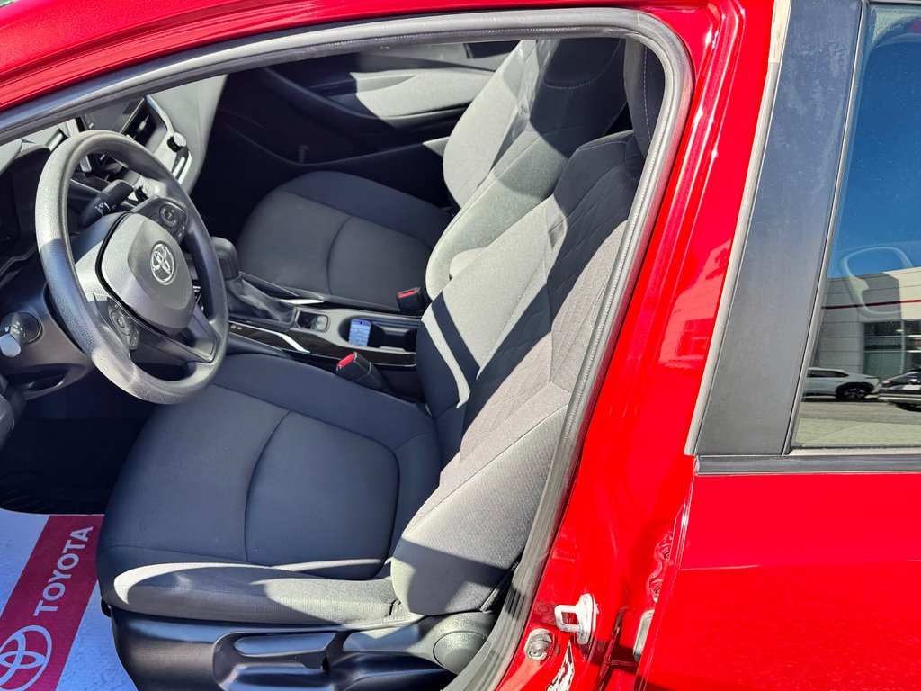 2021 Toyota Corolla HYBRID / 1 SEUL PROPRIETAIRE / INSPECTÉ in Thetford Mines, Quebec - 26 - w1024h768px