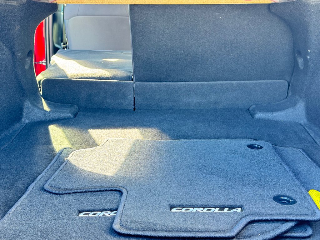 2021 Toyota Corolla HYBRID / 1 SEUL PROPRIETAIRE / INSPECTÉ in Thetford Mines, Quebec - 54 - w1024h768px