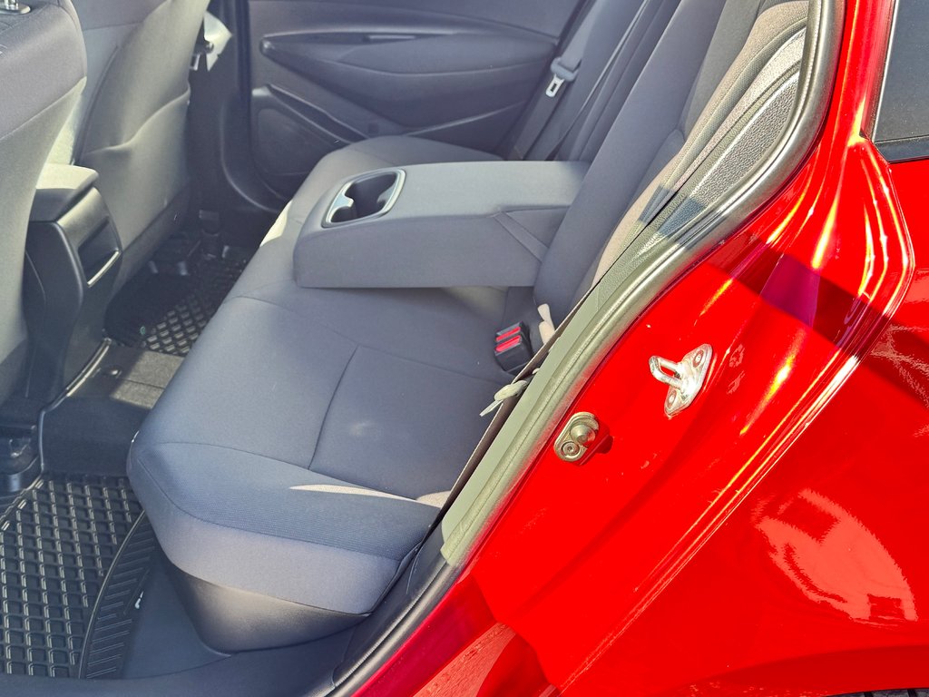 2021 Toyota Corolla HYBRID / 1 SEUL PROPRIETAIRE / INSPECTÉ in Thetford Mines, Quebec - 51 - w1024h768px