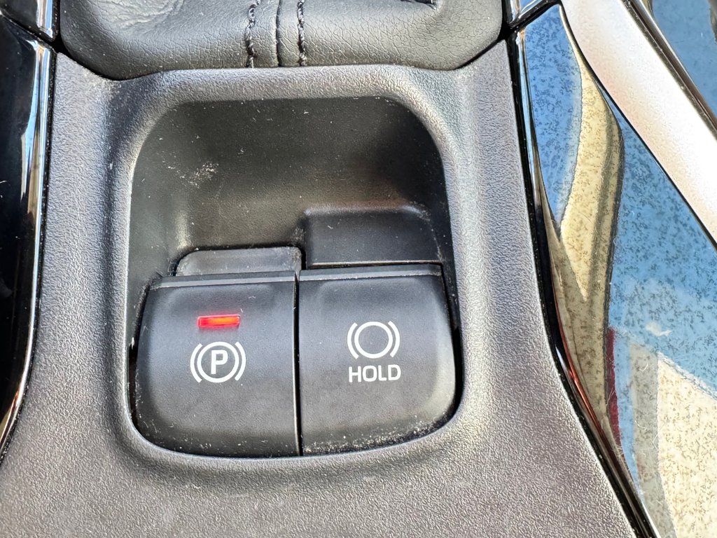 2021 Toyota Corolla HYBRID / 1 SEUL PROPRIETAIRE / INSPECTÉ in Thetford Mines, Quebec - 43 - w1024h768px