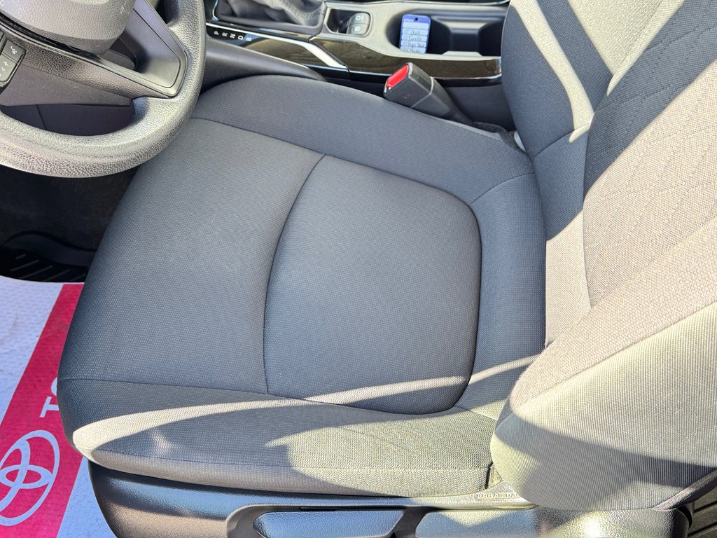 2021 Toyota Corolla HYBRID / 1 SEUL PROPRIETAIRE / INSPECTÉ in Thetford Mines, Quebec - 28 - w1024h768px