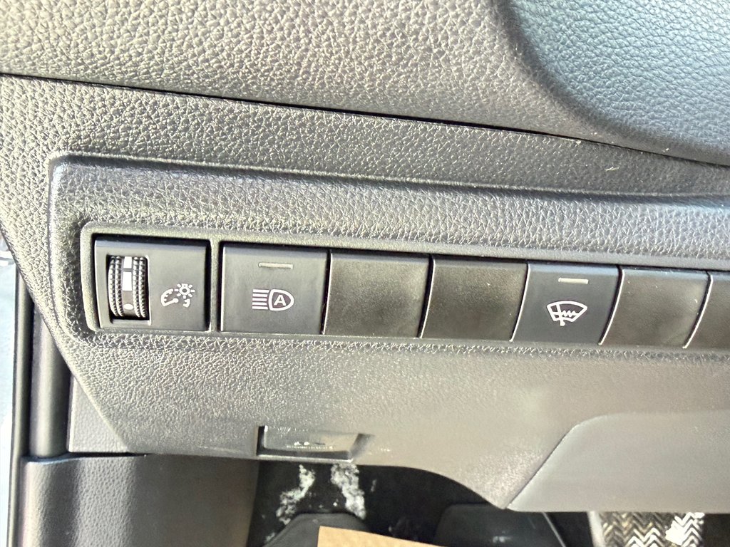 Toyota Corolla LE / AUTOM / MAGS / BAS KILOS / FIABILITÉ / 2021 à Thetford Mines, Québec - 28 - w1024h768px