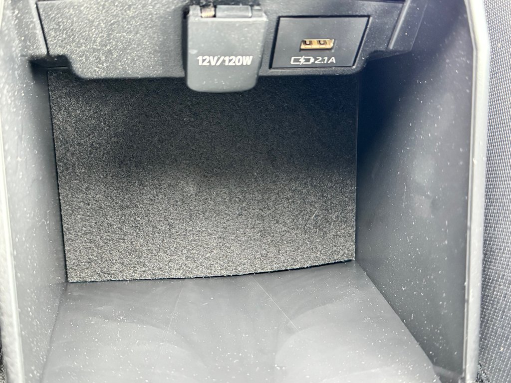 2021 Toyota Corolla LE / AUTOM / MAGS / BAS KILOS / FIABILITÉ / in Thetford Mines, Quebec - 46 - w1024h768px