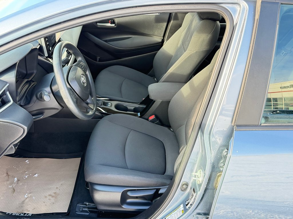 Toyota Corolla LE / AUTOM / MAGS / BAS KILOS / FIABILITÉ / 2021 à Thetford Mines, Québec - 25 - w1024h768px