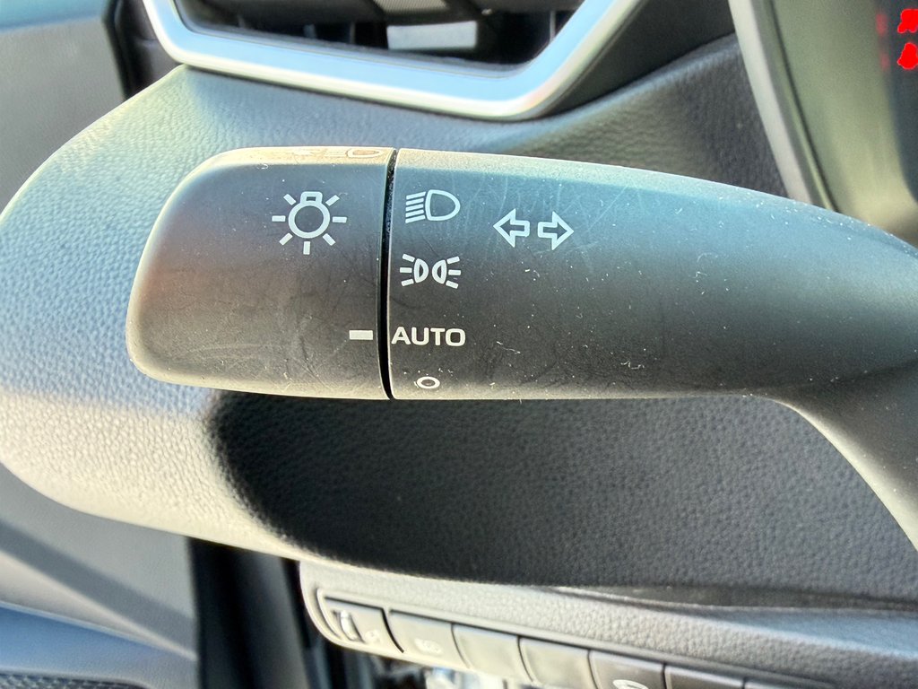 Toyota Corolla LE / AUTOM / MAGS / BAS KILOS / FIABILITÉ / 2021 à Thetford Mines, Québec - 32 - w1024h768px