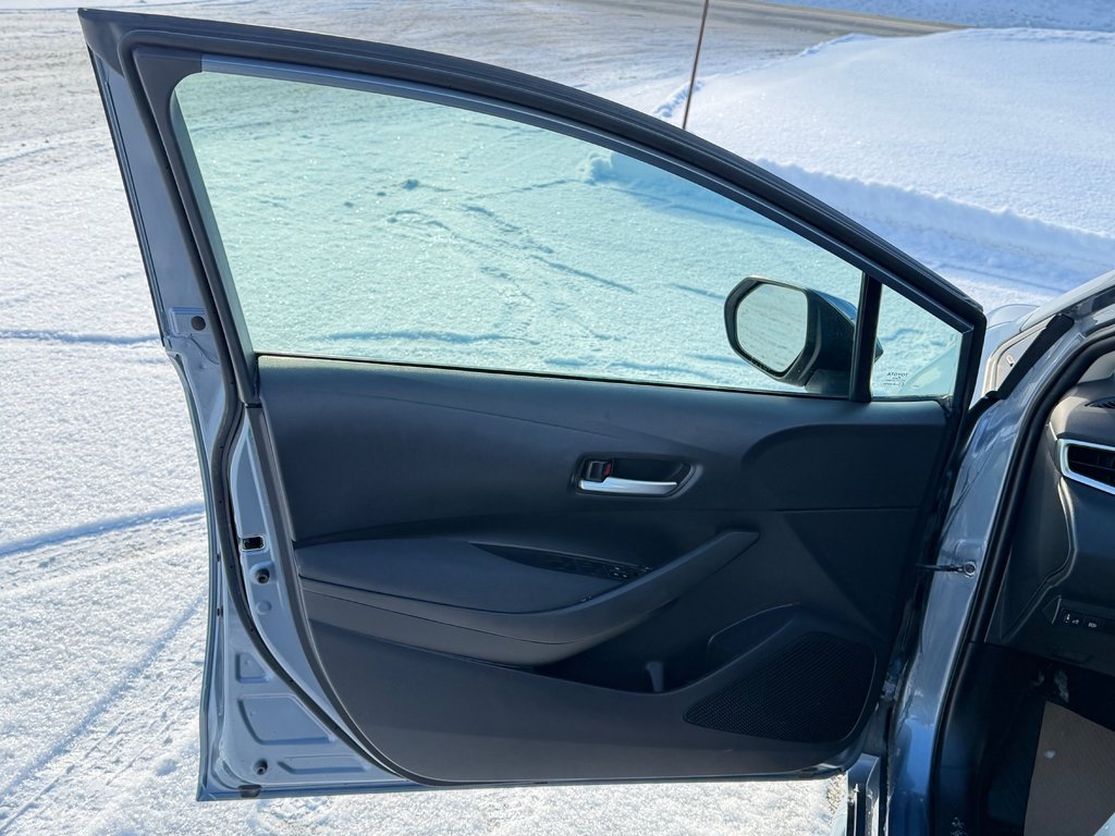 Toyota Corolla LE / AUTOM / MAGS / BAS KILOS / FIABILITÉ / 2021 à Thetford Mines, Québec - 23 - w1024h768px