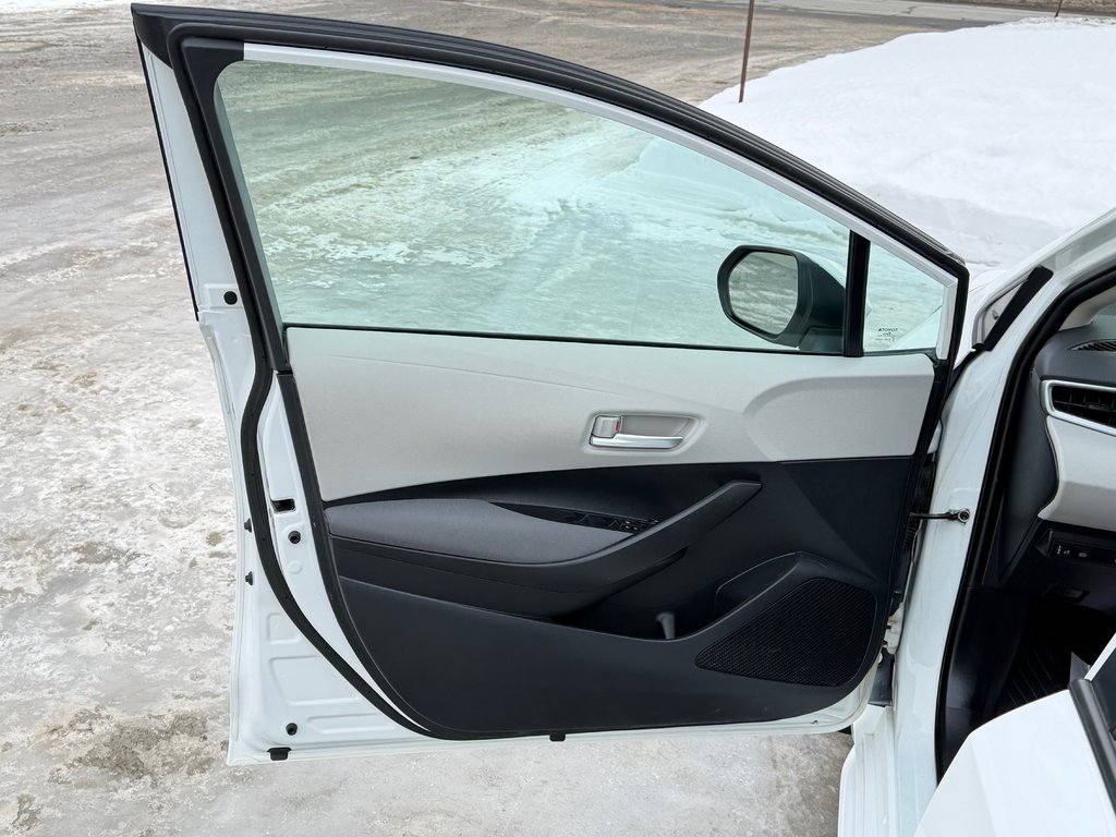 Toyota Corolla LE /TOIT/50,000KM SEULEMENT / AUBAINE A SAISIR / 2021 à Thetford Mines, Québec - 24 - w1024h768px