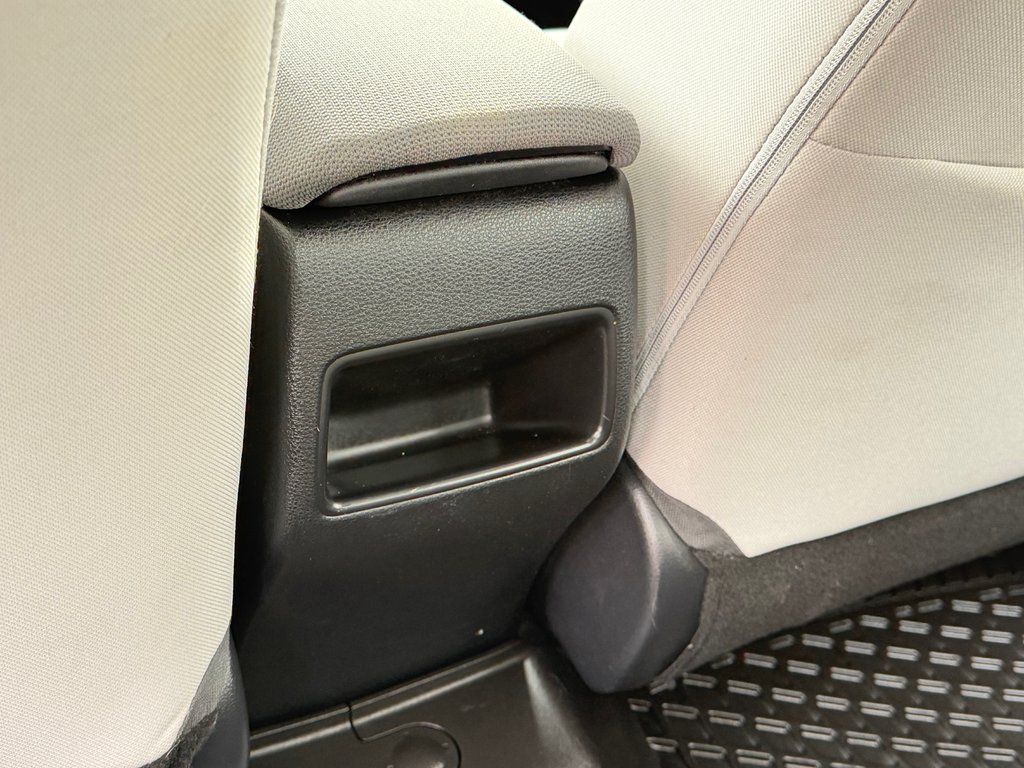 Toyota Corolla LE /TOIT/50,000KM SEULEMENT / AUBAINE A SAISIR / 2021 à Thetford Mines, Québec - 51 - w1024h768px