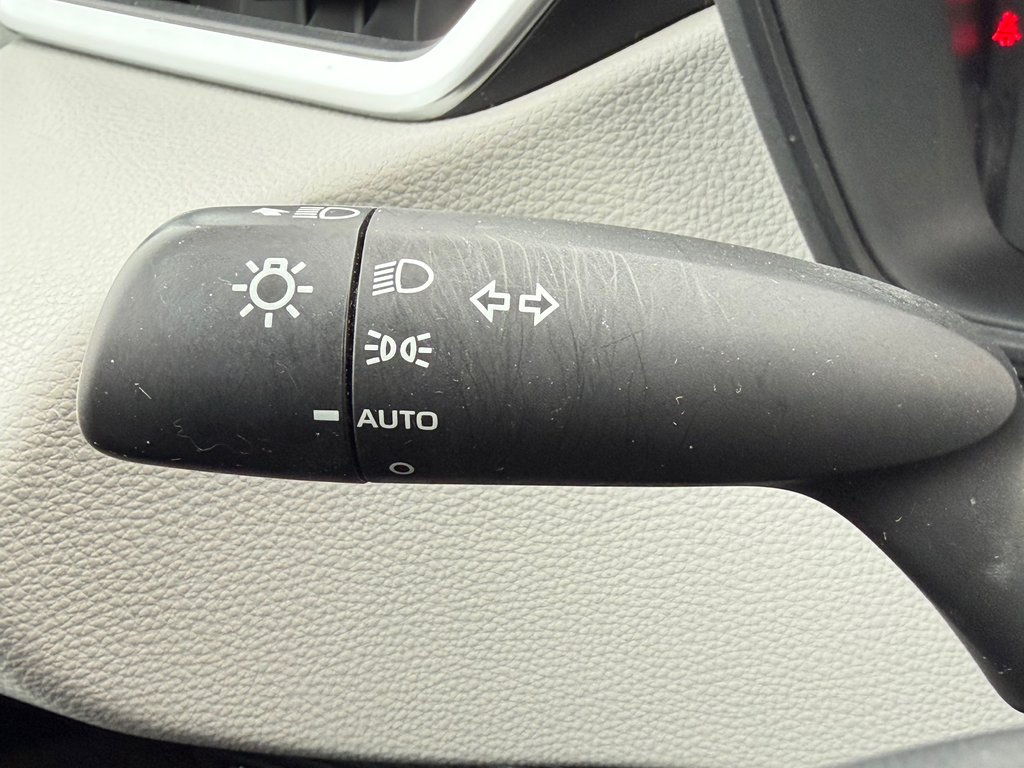 Toyota Corolla LE /TOIT/50,000KM SEULEMENT / AUBAINE A SAISIR / 2021 à Thetford Mines, Québec - 32 - w1024h768px