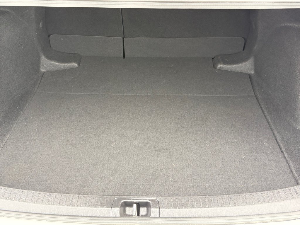 Toyota Corolla LE /TOIT/50,000KM SEULEMENT / AUBAINE A SAISIR / 2021 à Thetford Mines, Québec - 52 - w1024h768px