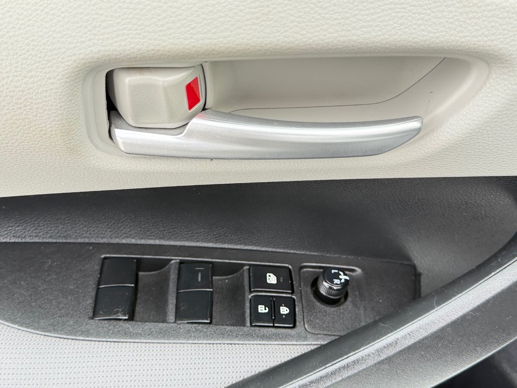 Toyota Corolla LE /TOIT/50,000KM SEULEMENT / AUBAINE A SAISIR / 2021 à Thetford Mines, Québec - 25 - w1024h768px