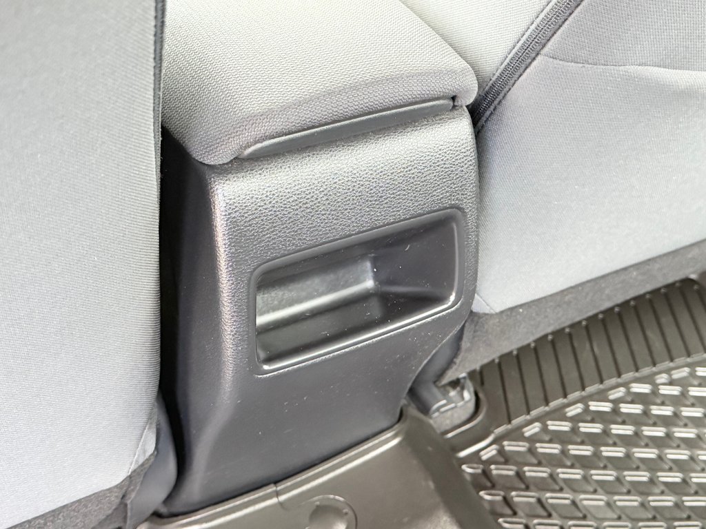 Toyota Corolla LE / TRÈS BAS KILOS 38.000KM / ULTRA FIABLE / 2021 à Thetford Mines, Québec - 46 - w1024h768px