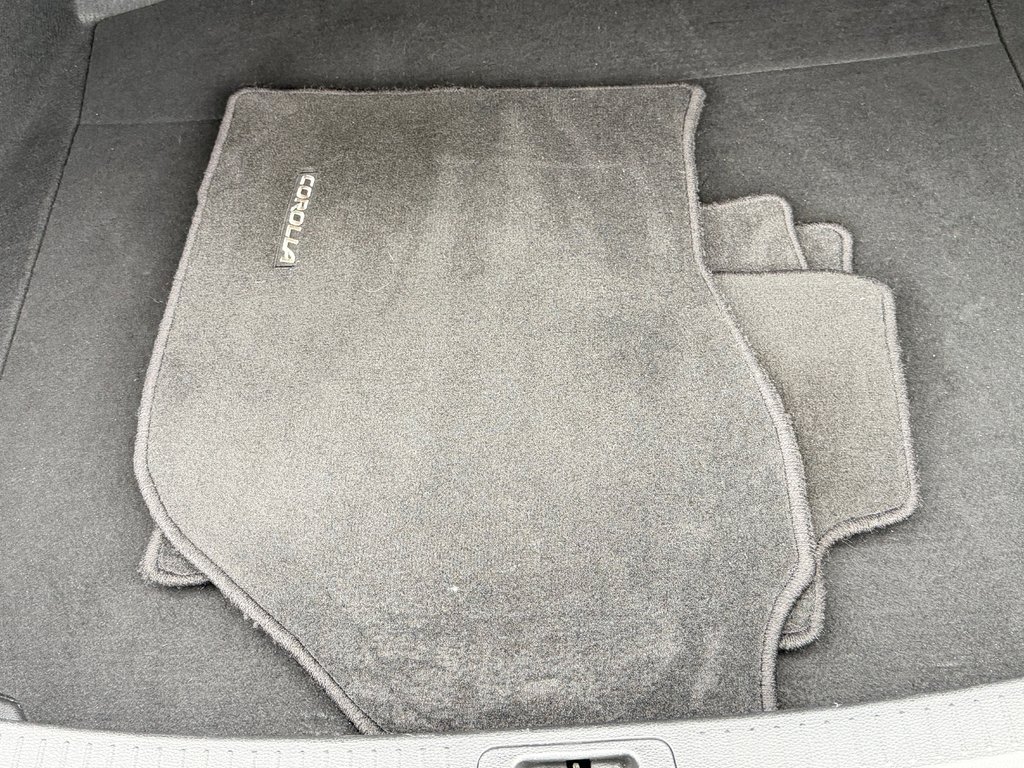 Toyota Corolla L / AUTOM +AC / BAS KILOS / FIABILITÉ LÉGENDAIRE / 2021 à Thetford Mines, Québec - 45 - w1024h768px