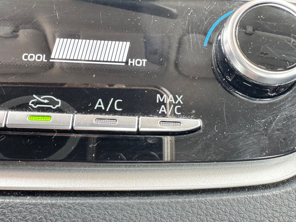 2022 Toyota Corolla L / AUTOM / PEA 28-12-26=100KM WOW !!!!!! in Thetford Mines, Quebec - 36 - w1024h768px