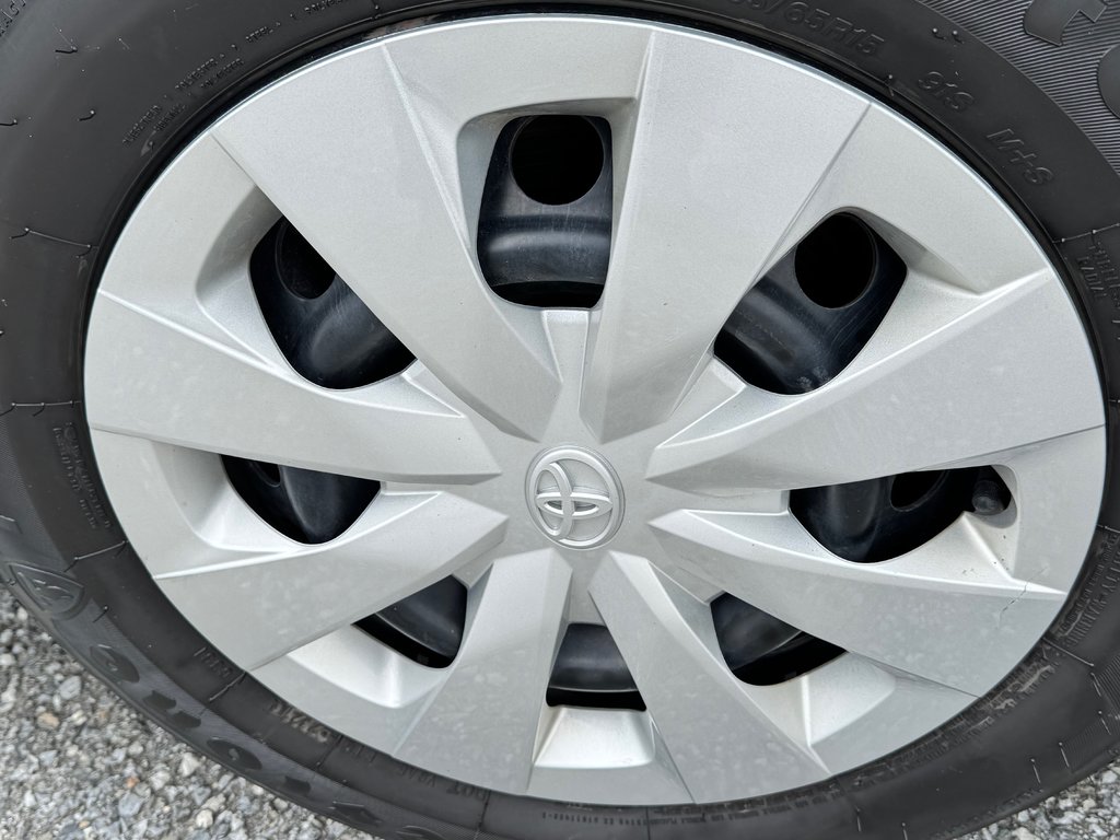 2022 Toyota Corolla L / AUTOM / PEA 28-12-26=100KM WOW !!!!!! in Thetford Mines, Quebec - 13 - w1024h768px