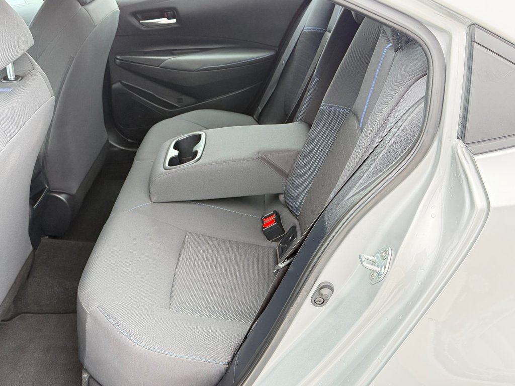 2022 Toyota Corolla SE AUTOM / TRÈS BAS KILOS / ULTRA ÉCONOMIQUE /  / in Thetford Mines, Quebec - 51 - w1024h768px