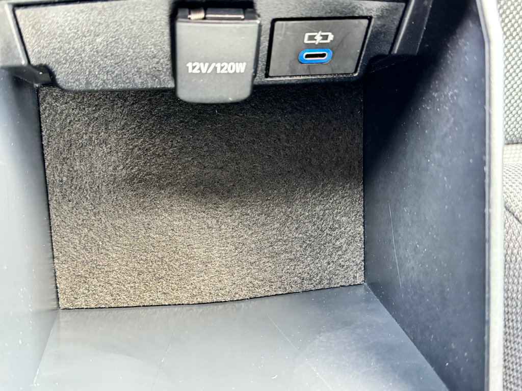 Toyota Corolla SE AUTOM / TRÈS BAS KILOS / ULTRA ÉCONOMIQUE /  / 2022 à Thetford Mines, Québec - 50 - w1024h768px