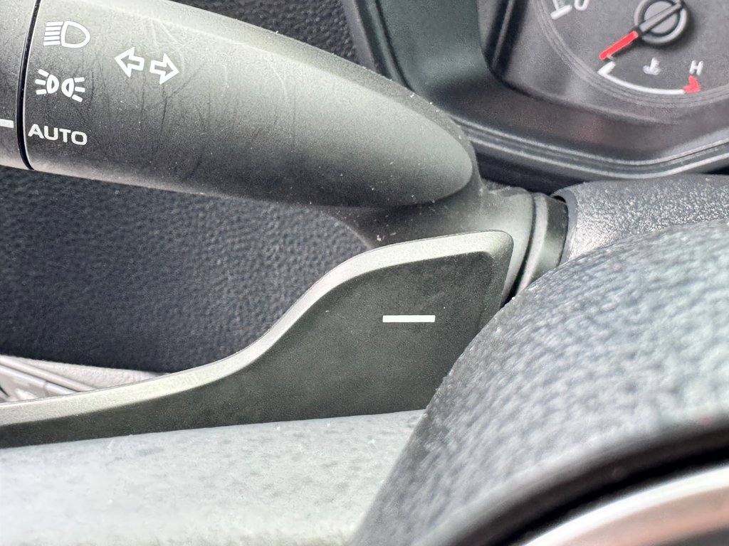 Toyota Corolla SE AUTOM / TRÈS BAS KILOS / ULTRA ÉCONOMIQUE /  / 2022 à Thetford Mines, Québec - 35 - w1024h768px