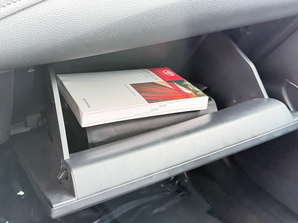 2022 Toyota Corolla SE AUTOM / TRÈS BAS KILOS / ULTRA ÉCONOMIQUE /  / in Thetford Mines, Quebec - 48 - w1024h768px