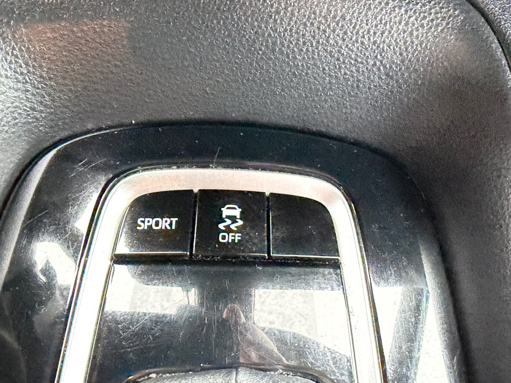 2022 Toyota Corolla SE AUTOM / TRÈS BAS KILOS / ULTRA ÉCONOMIQUE /  / in Thetford Mines, Quebec - 42 - w1024h768px