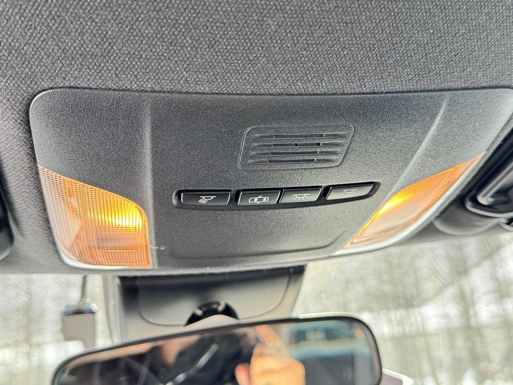 Toyota Corolla SE AUTOM / TRÈS BAS KILOS / ULTRA ÉCONOMIQUE /  / 2022 à Thetford Mines, Québec - 52 - w1024h768px