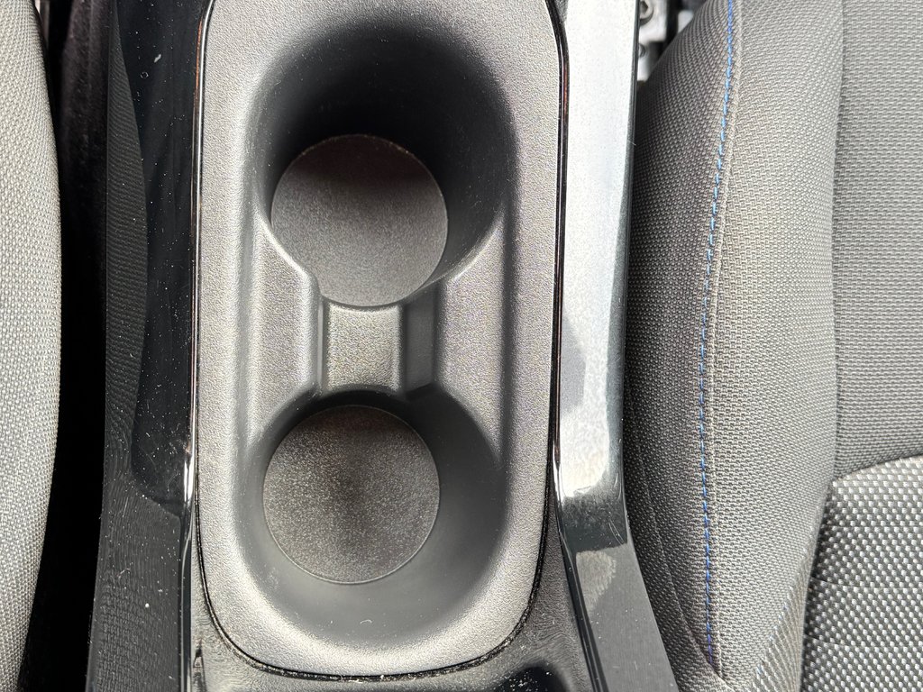 Toyota Corolla SE AUTOM / TRÈS BAS KILOS / ULTRA ÉCONOMIQUE /  / 2022 à Thetford Mines, Québec - 48 - w1024h768px